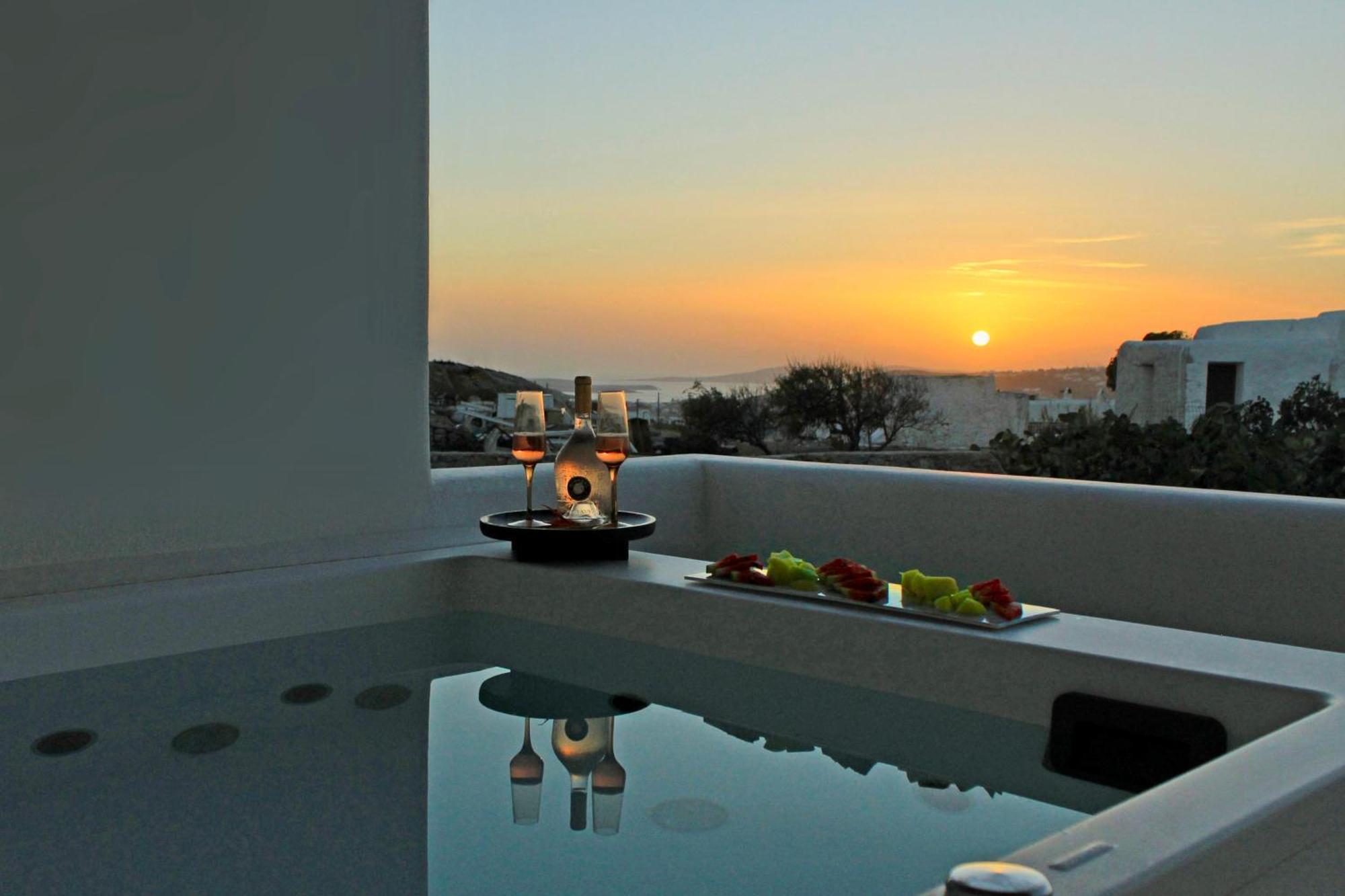Adama Mykonos Boutique Hotel 4*